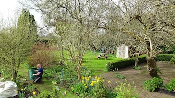 the furze bush inn