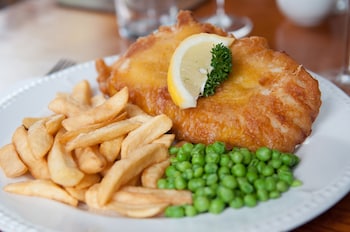 The Greyhound Inn & Hotel,Gwent>>Cardiff,4 star