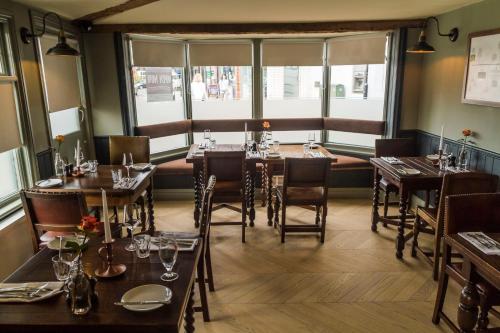 The Corner House Canterbury,Kent>>Canterbury,4 star