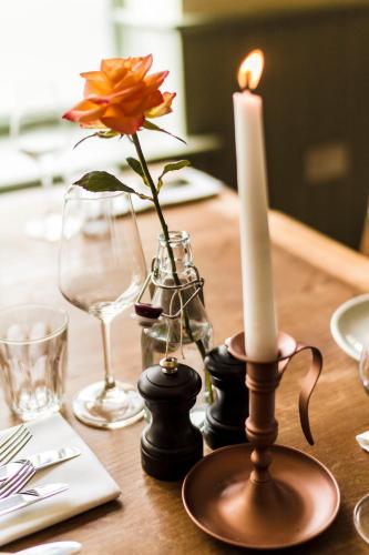The Corner House Canterbury,Kent>>Canterbury,4 star