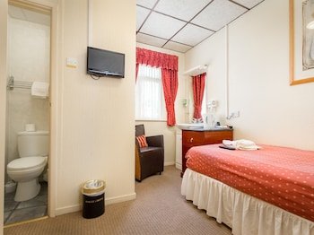 The Oak Lea Hotel,North West England>>Blackpool,2 star