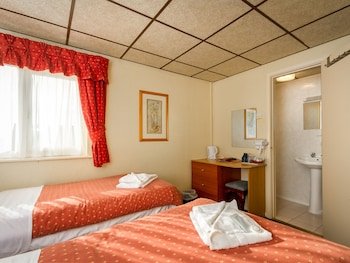 The Oak Lea Hotel,North West England>>Blackpool,2 star