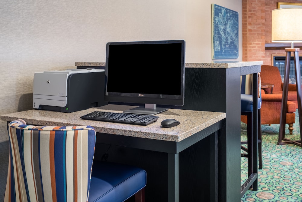 holiday inn express cambridge by ihg