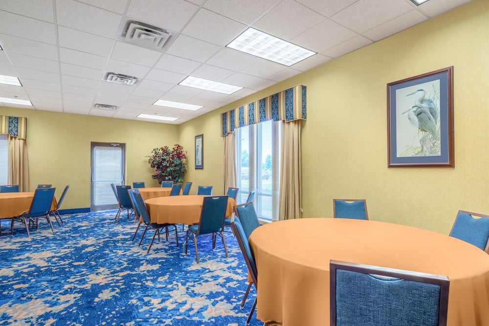 holiday inn express cambridge by ihg