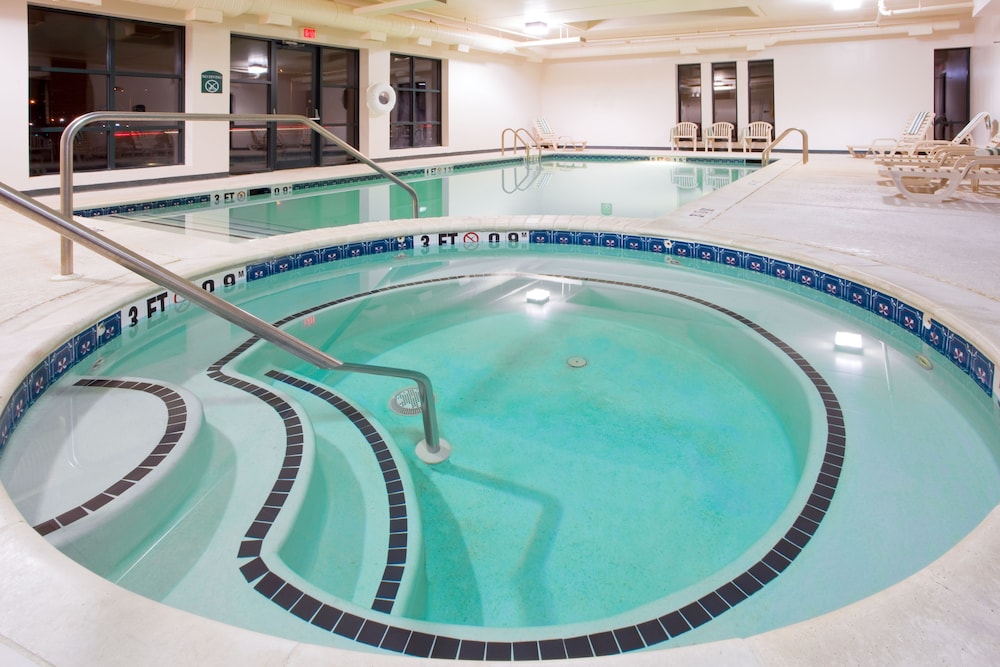 holiday inn express cambridge by ihg