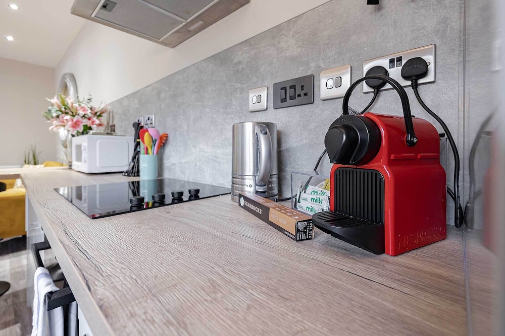 carmel apartments queen street residence