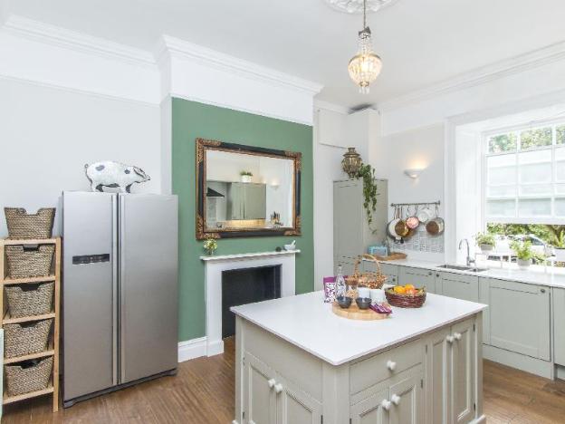 3 berkeley square guesthouse