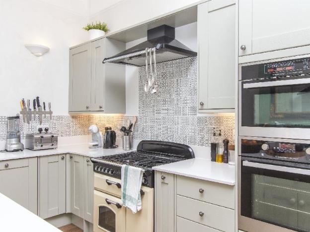 3 berkeley square guesthouse