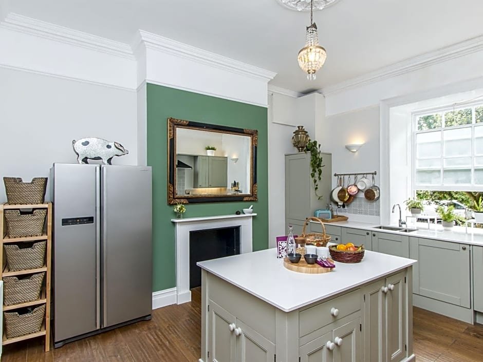 3 Berkeley Square Guesthouse,Stoke Gifford>>Bristol,3 star