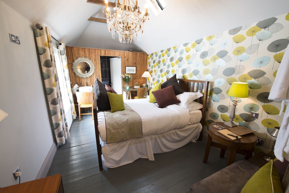 the five bells inn brabourne