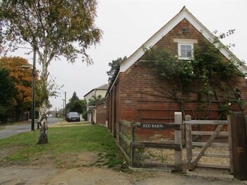 The Red Barn,Berkshire>>Abingdon,3 star
