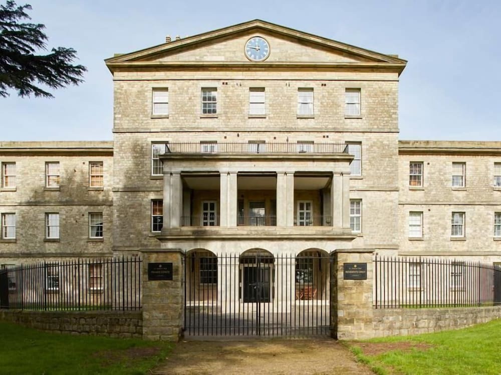 st andrews apartments