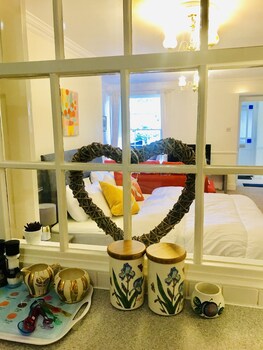 grosvenor apartments