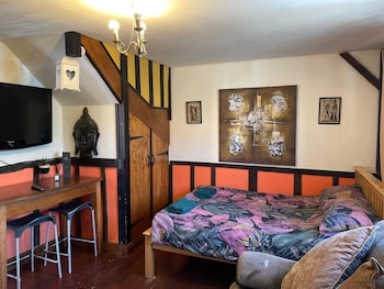 oyo yarm cottages