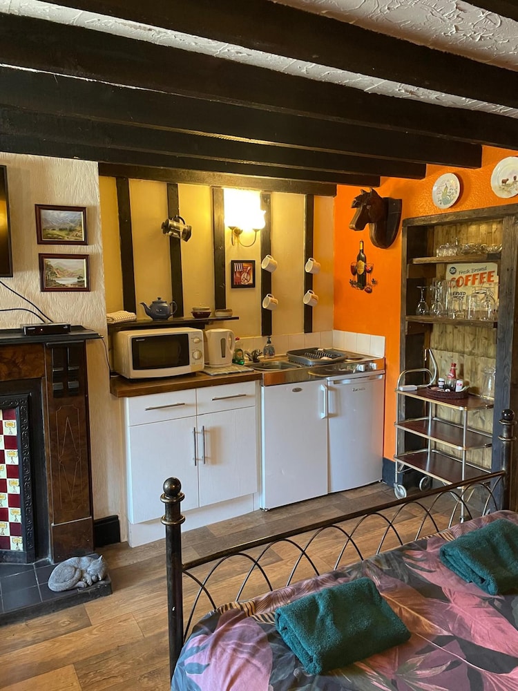 oyo yarm cottages
