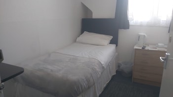 oyo tudor lodge redcar beach