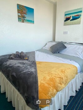 oyo tudor lodge redcar beach