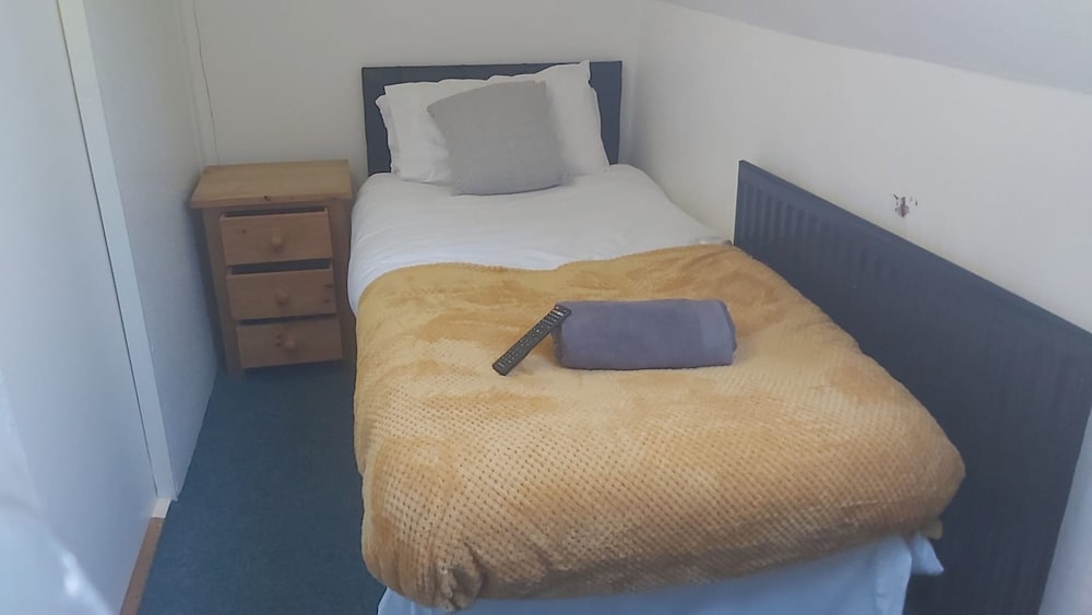 oyo tudor lodge redcar beach