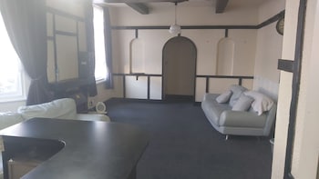 oyo tudor lodge redcar beach