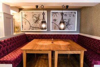 The Wheatsheaf Inn,Cheshire>>Audley,4 star