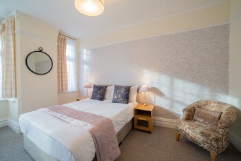 oyo lonsdale guest house