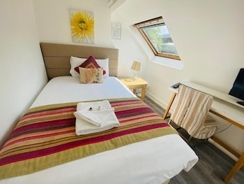 oyo lonsdale guest house
