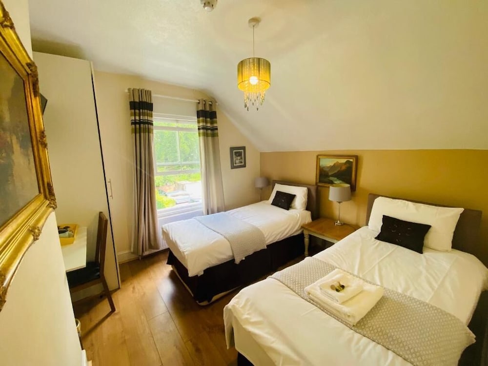 oyo lonsdale guest house