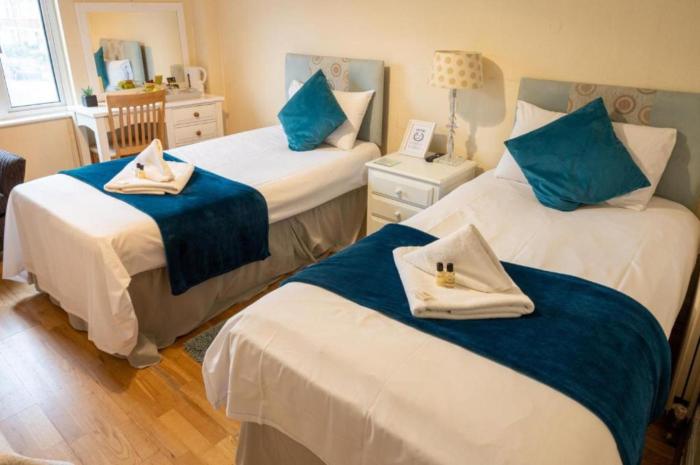 oyo lonsdale guest house