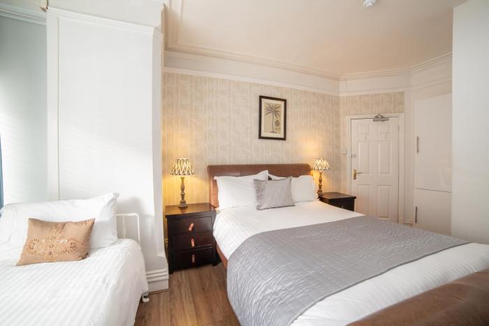 oyo lonsdale guest house