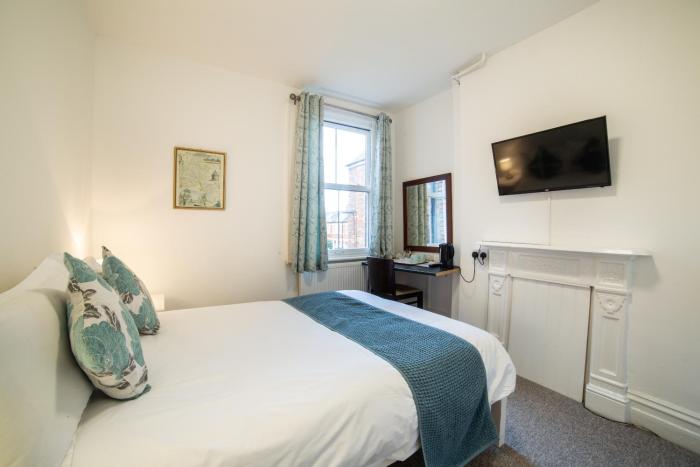 oyo lonsdale guest house