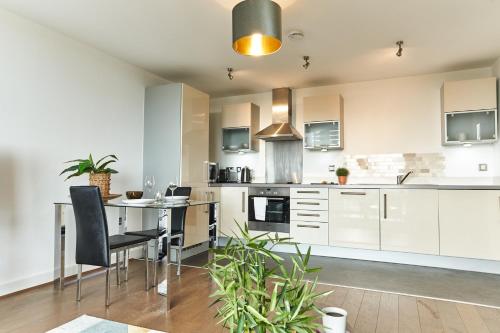 city serviced apartments milton keynes vizion
