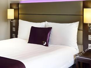 Premier Inn Leeds Cc - Whitehall Road,,2 star