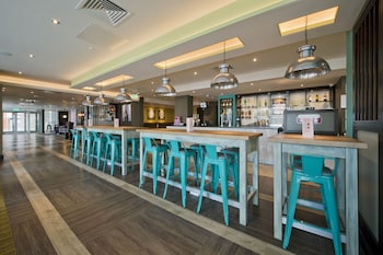 premier inn leeds cc whitehall road