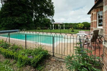 the dower house hotel