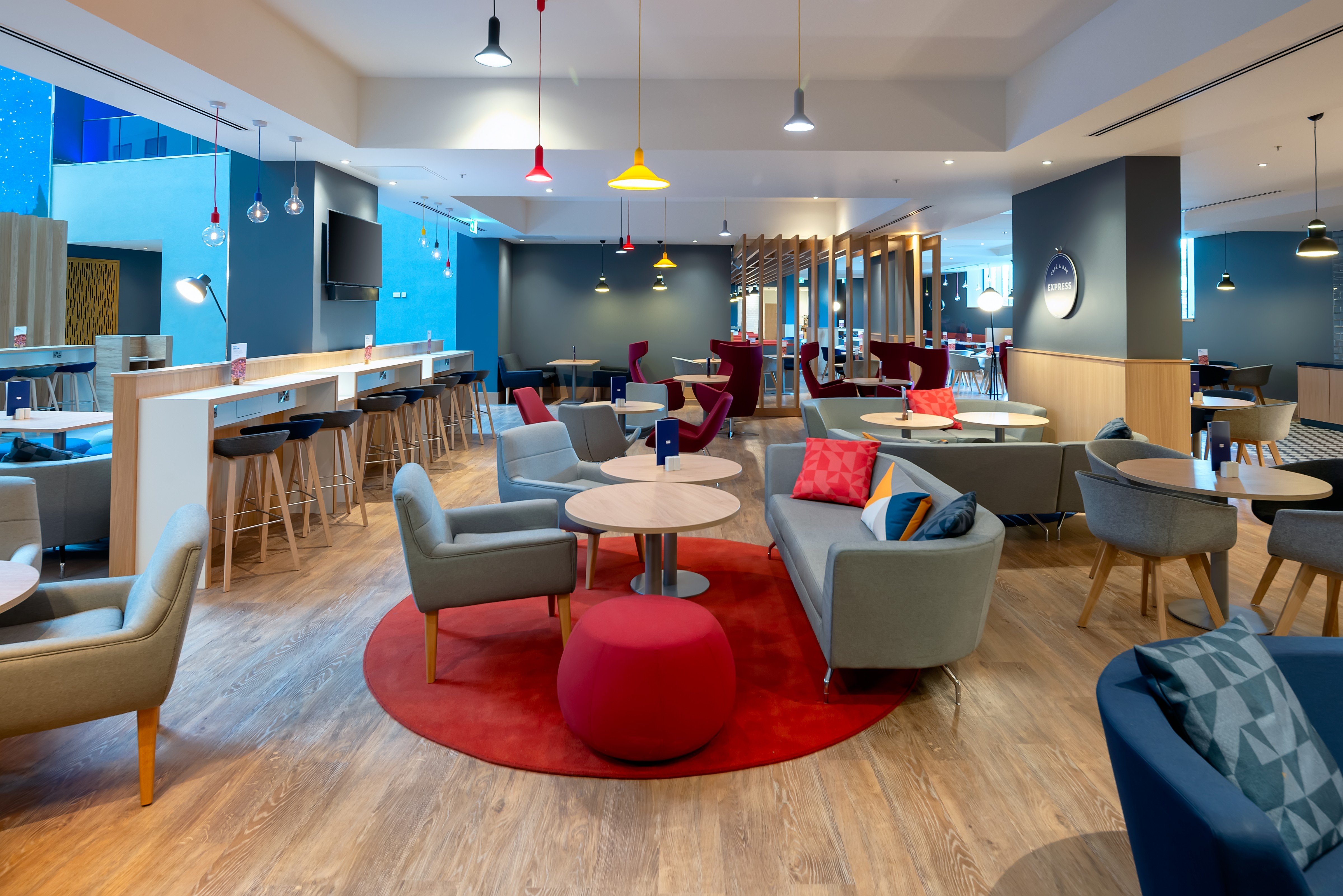 holiday inn express london heathrow t4 by ihg