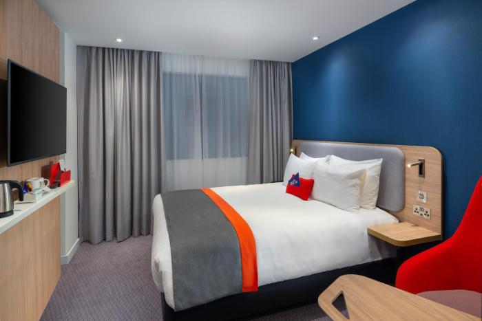 holiday inn express london heathrow t4 by ihg