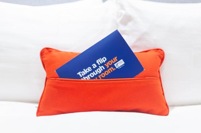 holiday inn express london heathrow t4 by ihg