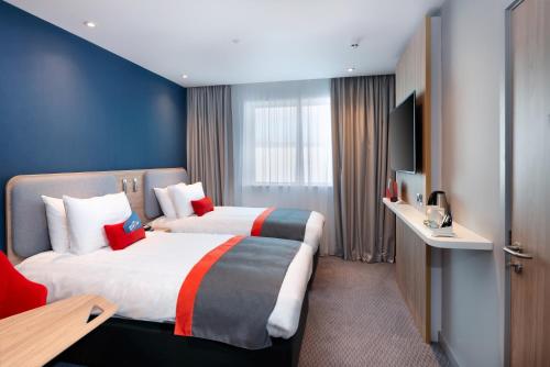 holiday inn express london heathrow t4 by ihg