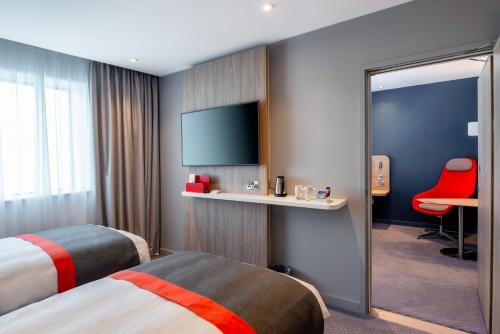 holiday inn express london heathrow t4 by ihg