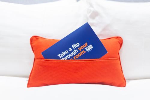 holiday inn express london heathrow t4 by ihg