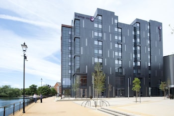 premier inn bedford town centre
