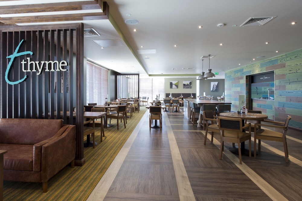 premier inn bedford town centre