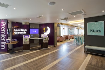premier inn bedford town centre