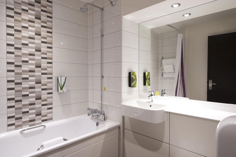 premier inn bideford