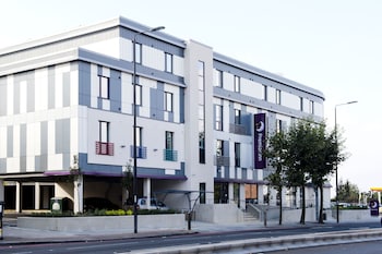 premier inn london eltham