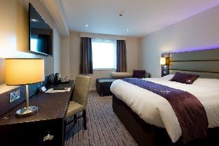 premier inn cheltenham town centre