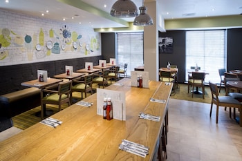 premier inn monmouth