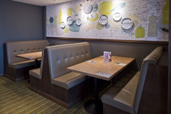 premier inn chipping norton