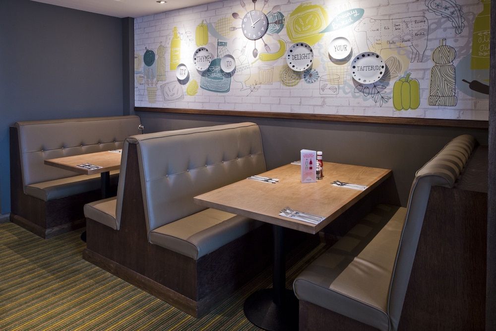 premier inn chipping norton