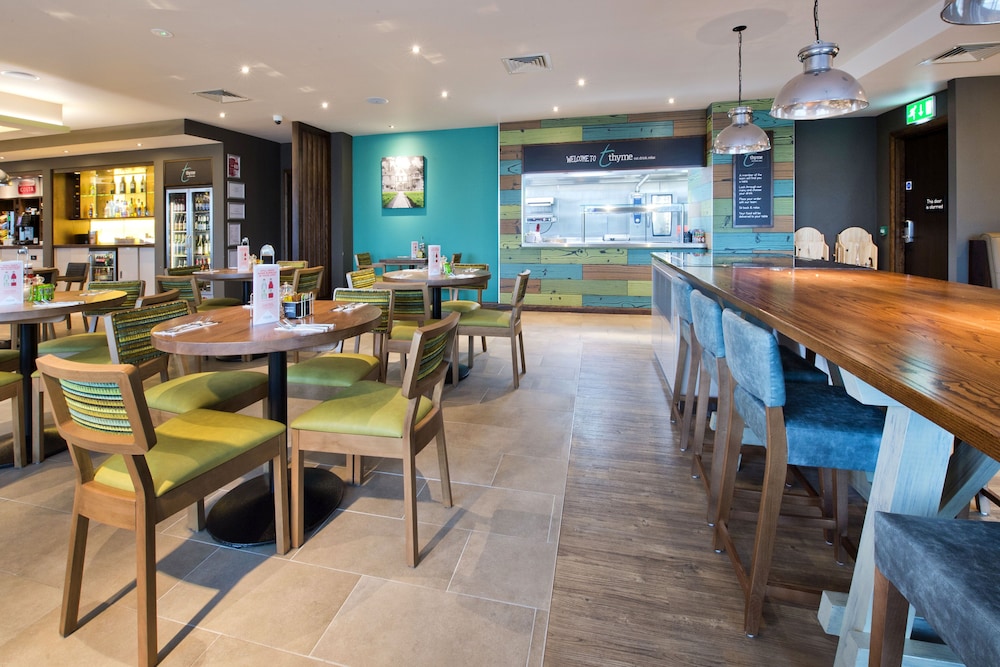 premier inn chipping norton